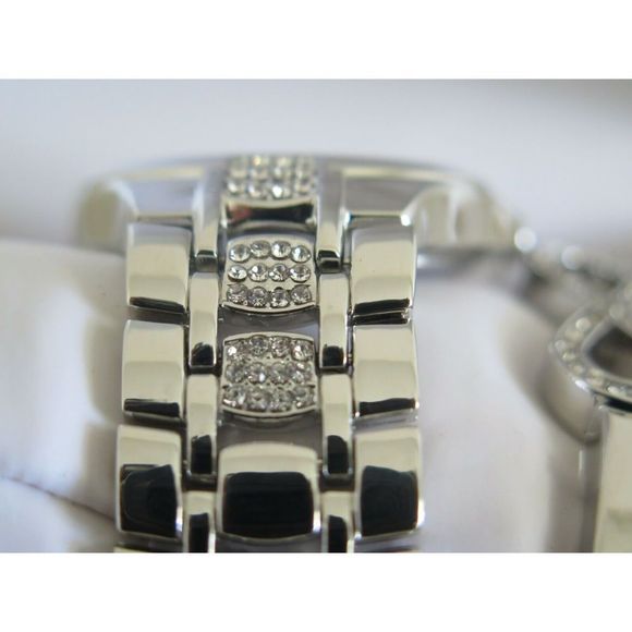 Jessica Simpson JSB8005SL Silver Crystal Infinity Hinged Bangle Watch Set $120 - Picture 5 of 8